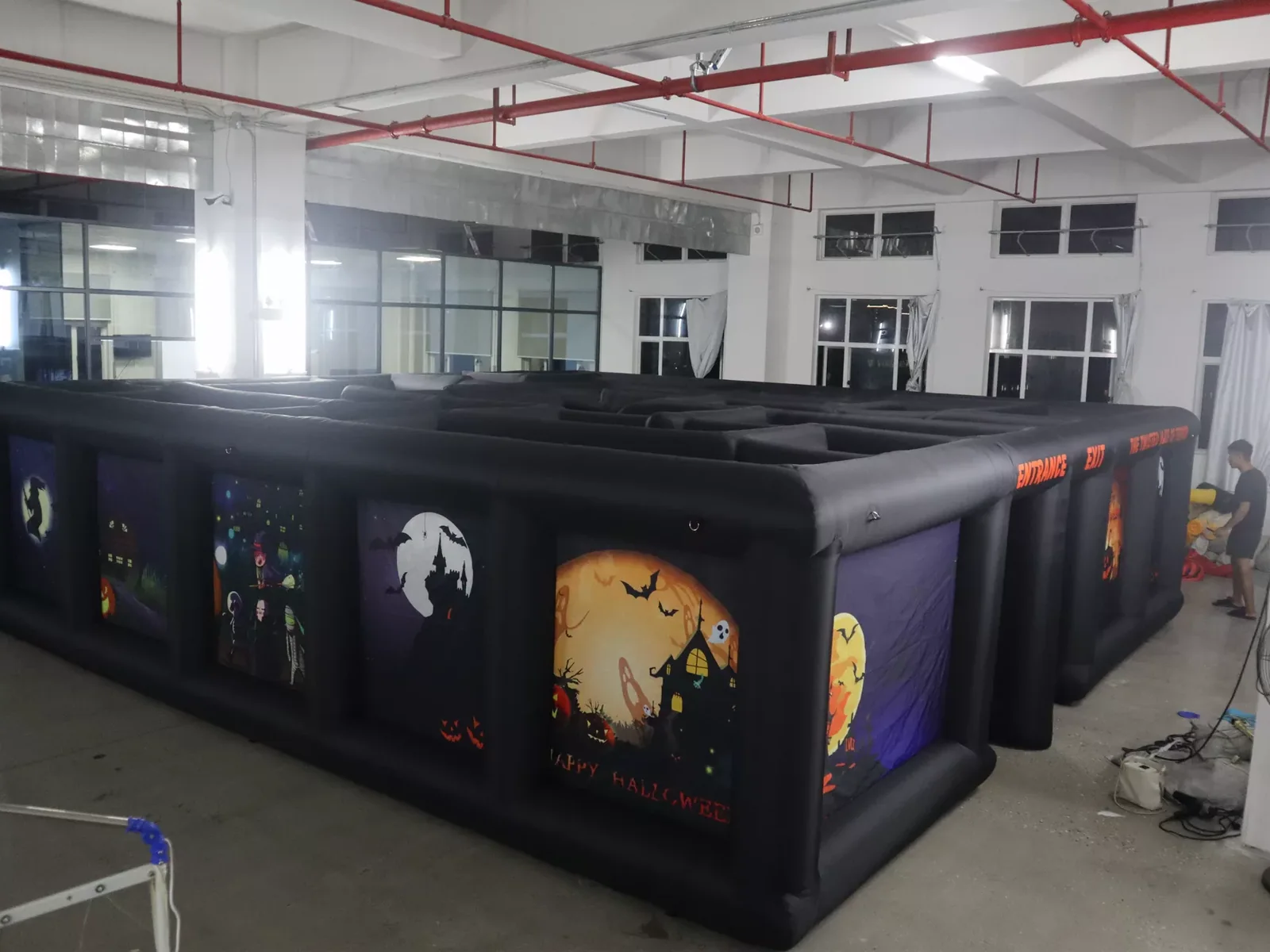 Commercial Inflatable Maze - Black Halloween Open Top 7x7x2m - product view 1