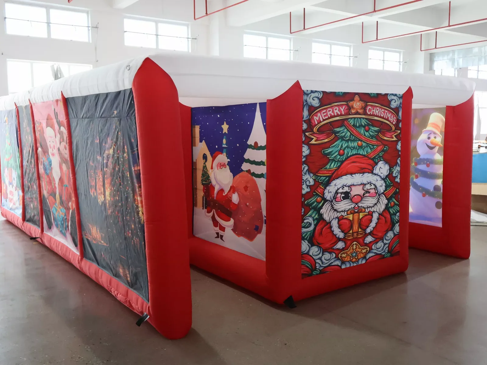 Air Science 4x6x2m Red Christmas Covered Inflatable Maze - product view 1