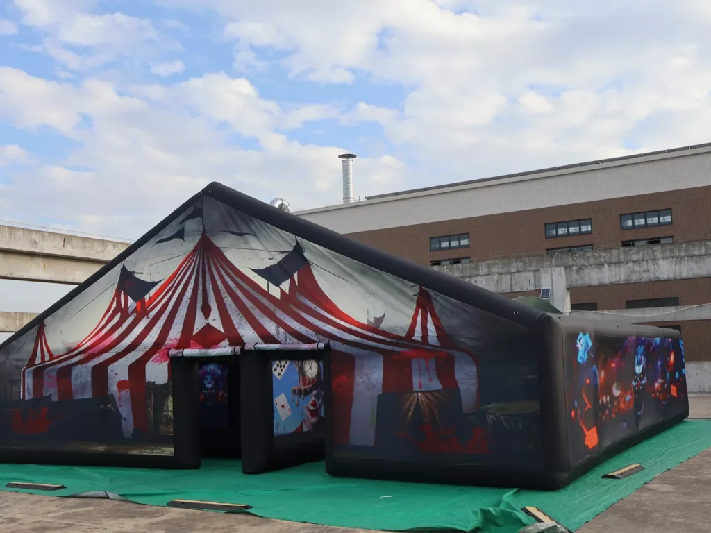 Air Science 10x10x2m Black Circus Covered Inflatable Maze