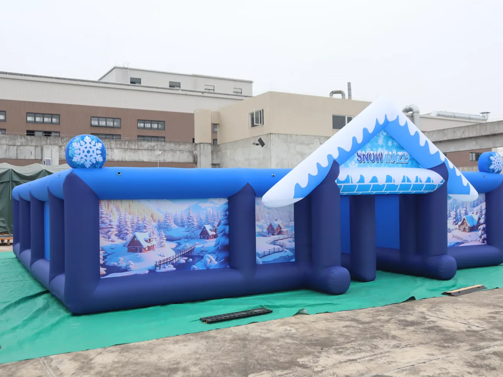 Air Science 9x9x2m Blue Snow Open-Top Inflatable Maze - product view 1