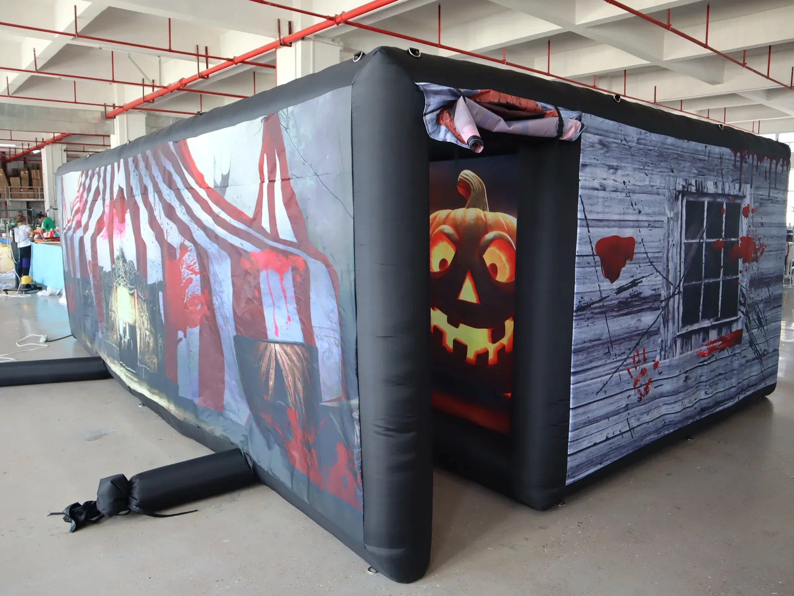 Commercial Inflatable Maze - Haunted Circus Flat Roof - 4 x 6m - P163 - product view 1