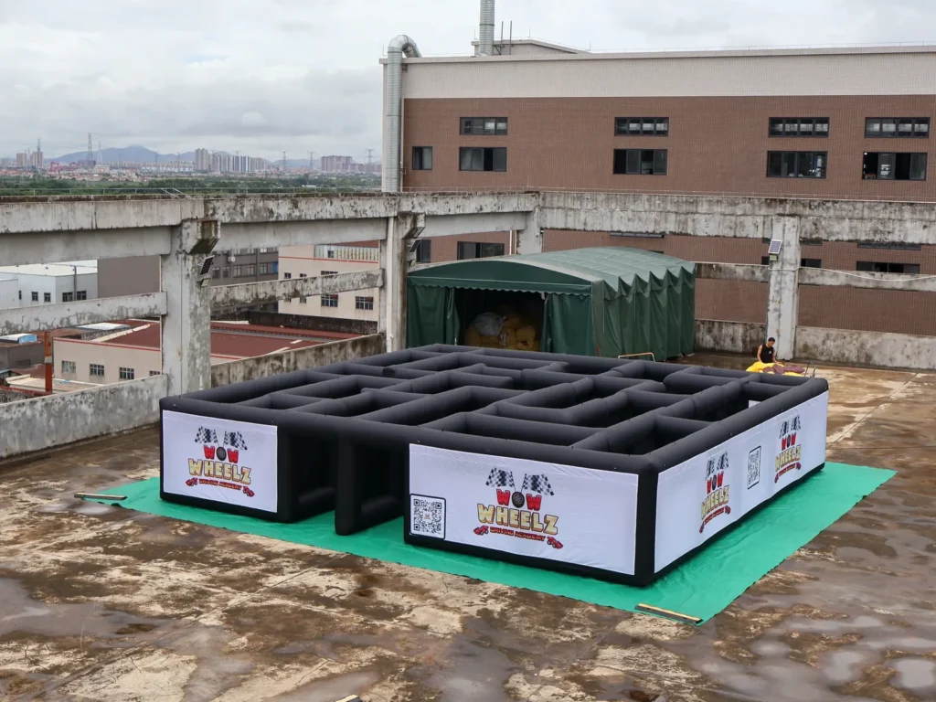 air-science-p172-inflatable-maze-main-01