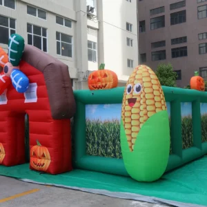Commercial Inflatable Maze - Corn Harvest Barn Open Top - product view 2