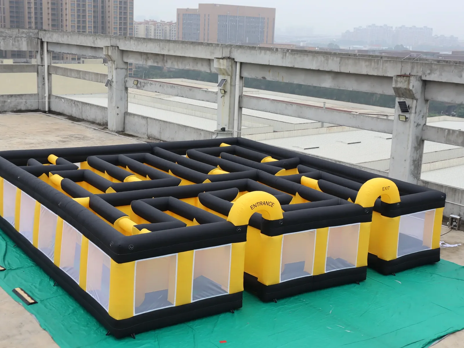 Air Science 10x10x2 yellow/black mesh-wall commercial inflatable maze - product view 1